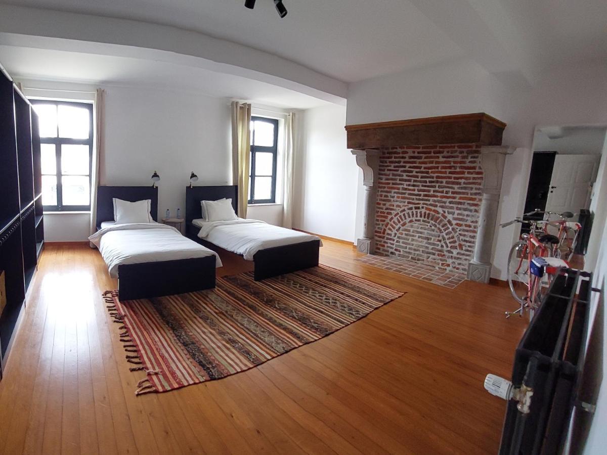B&B At Haras Petit-Hallet Hannut ภายนอก รูปภาพ